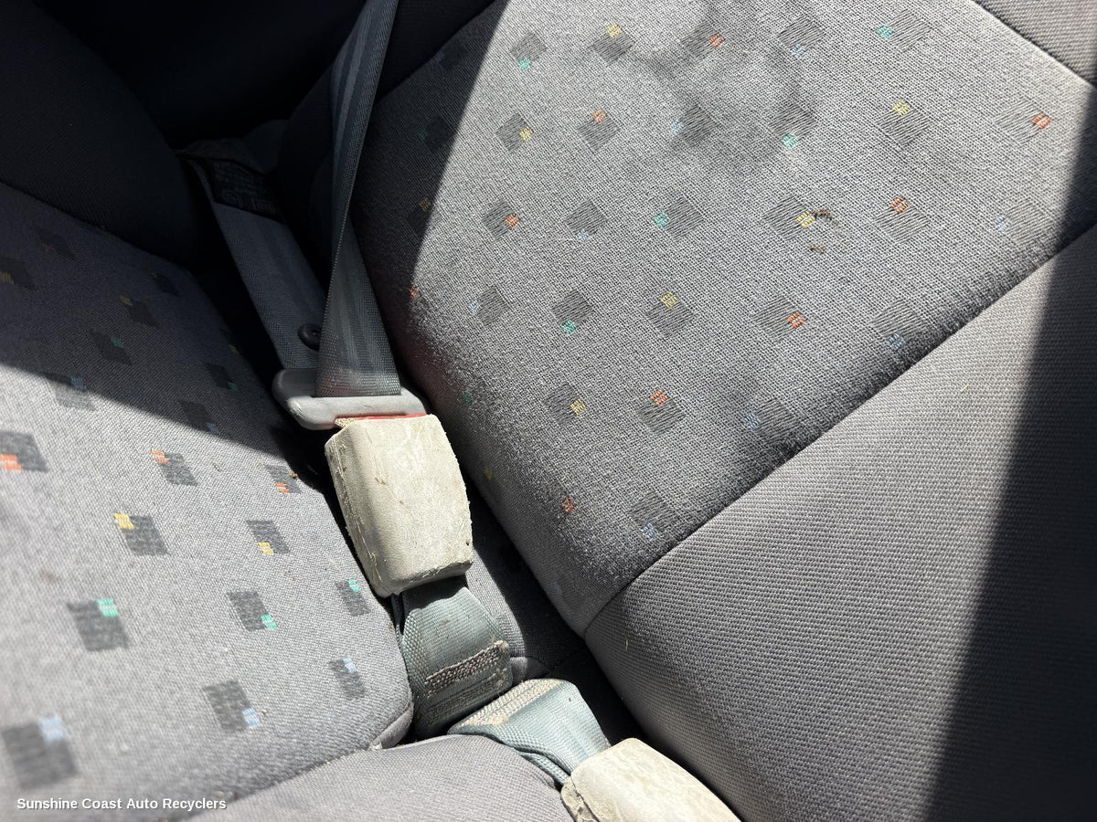 2002-2005 Hyundai Getz Seatbelt Stalk