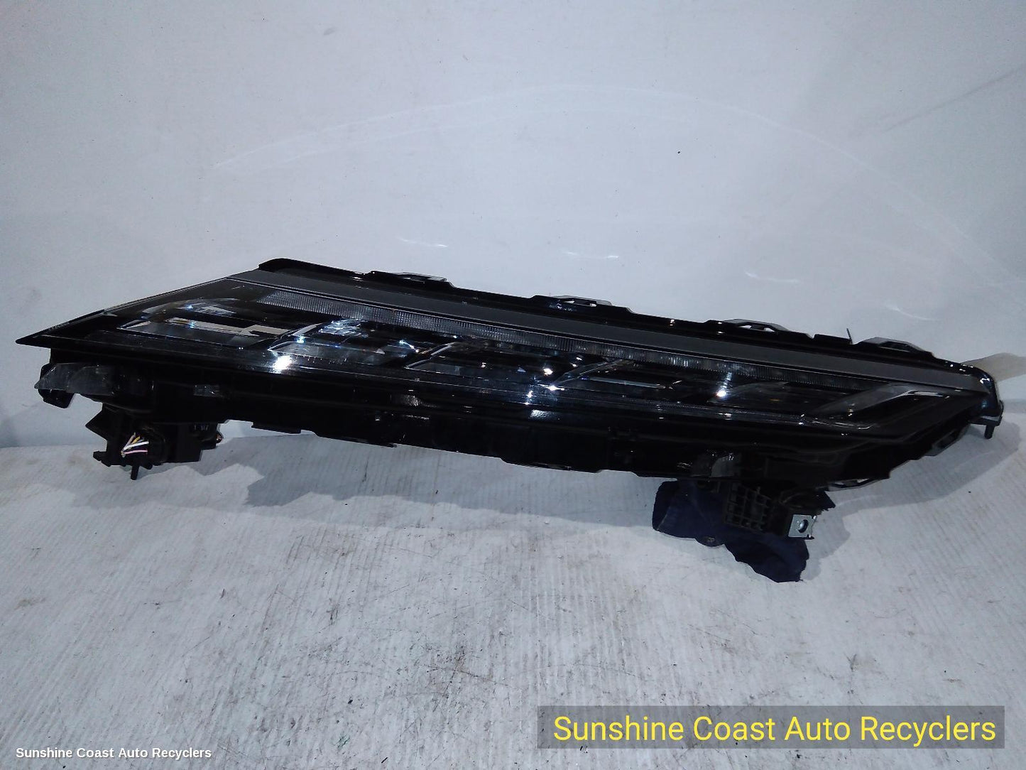 2021-2026 Mitsubishi Outlander Left Indicator Fog Side