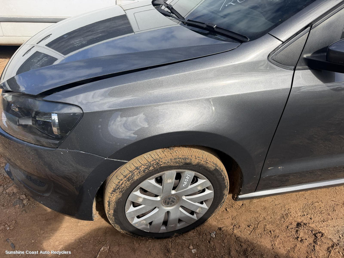 2010-2017 Volkswagen Polo Left Guard