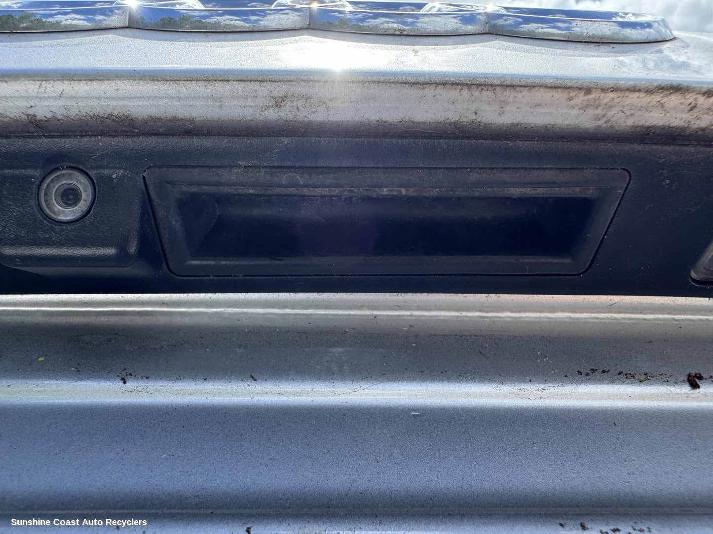2010 Audi Q7 Tailgate Handle