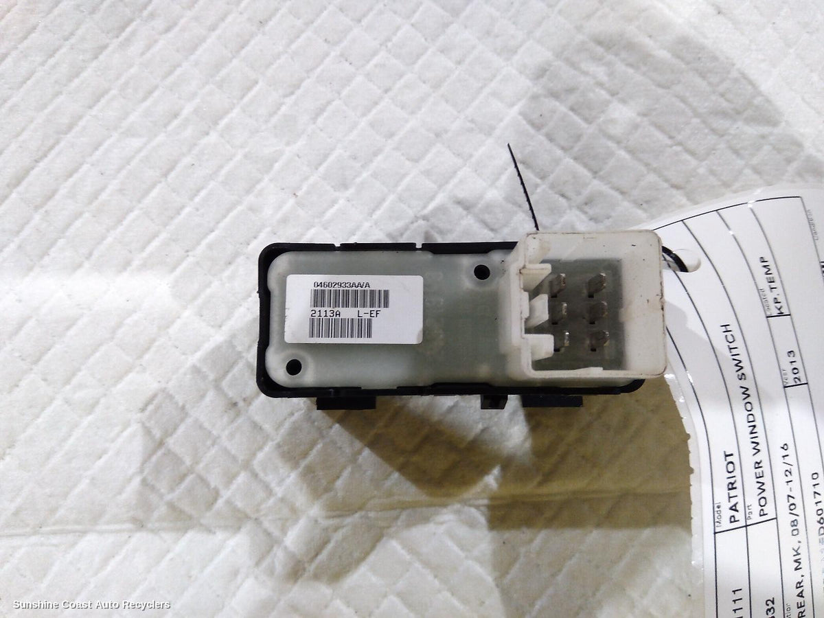 2007-2016 Jeep Patriot Pwr Dr Wind Switch