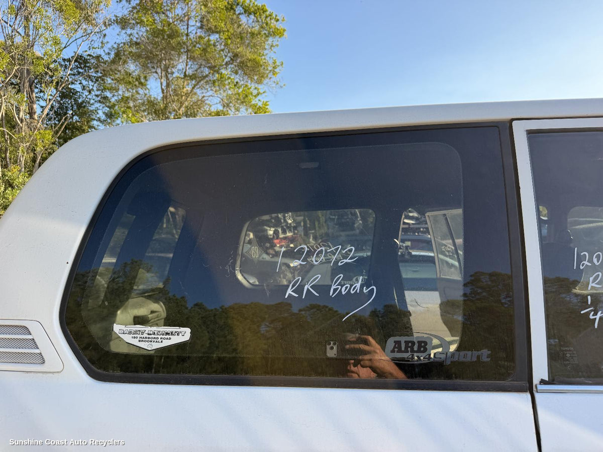 1998-2007 Toyota Landcruiser Right Rear Side Glass