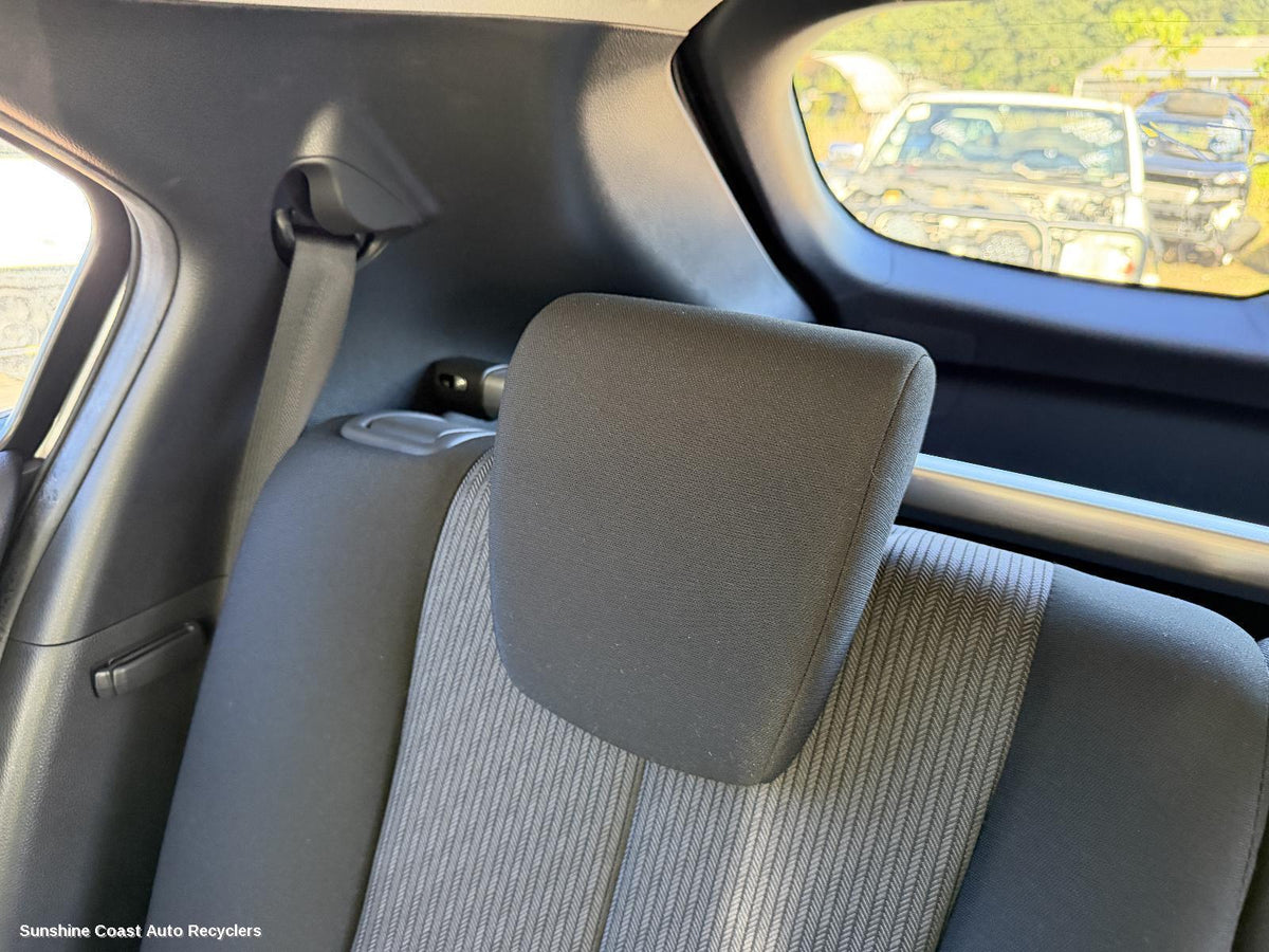 2020-2026 Mitsubishi Eclipse Cross Headrest