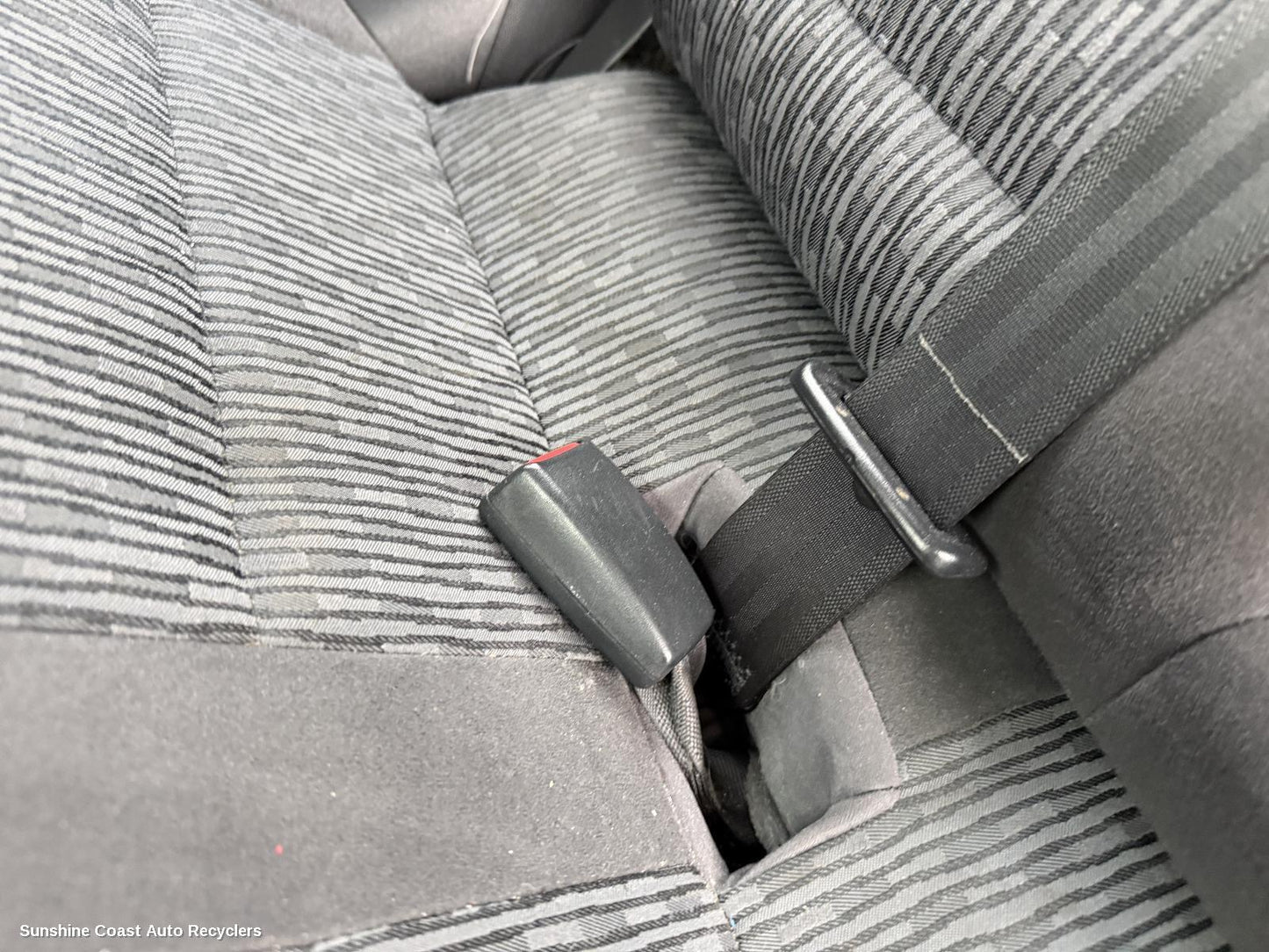 2002-2006 Mitsubishi Pajero Seatbelt Stalk