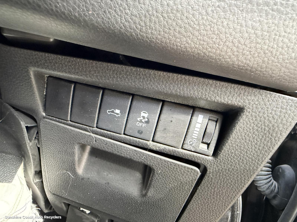 2020-2026 Mazda Bt50 Misc Switch Relay