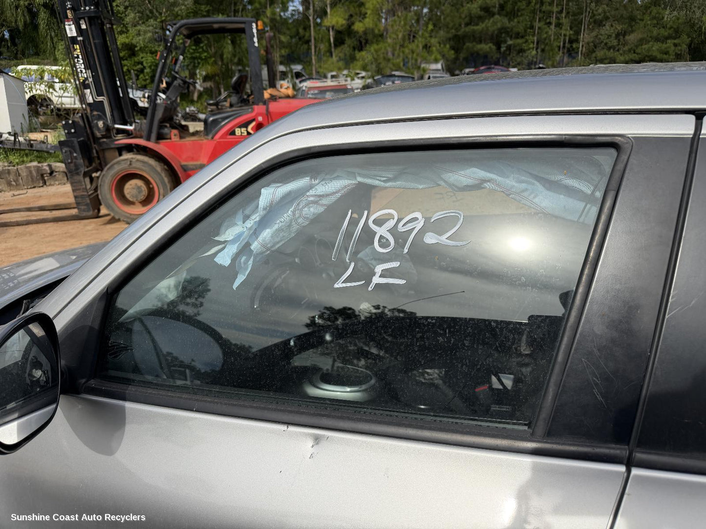 2014 Nissan Juke Left Front Door Window