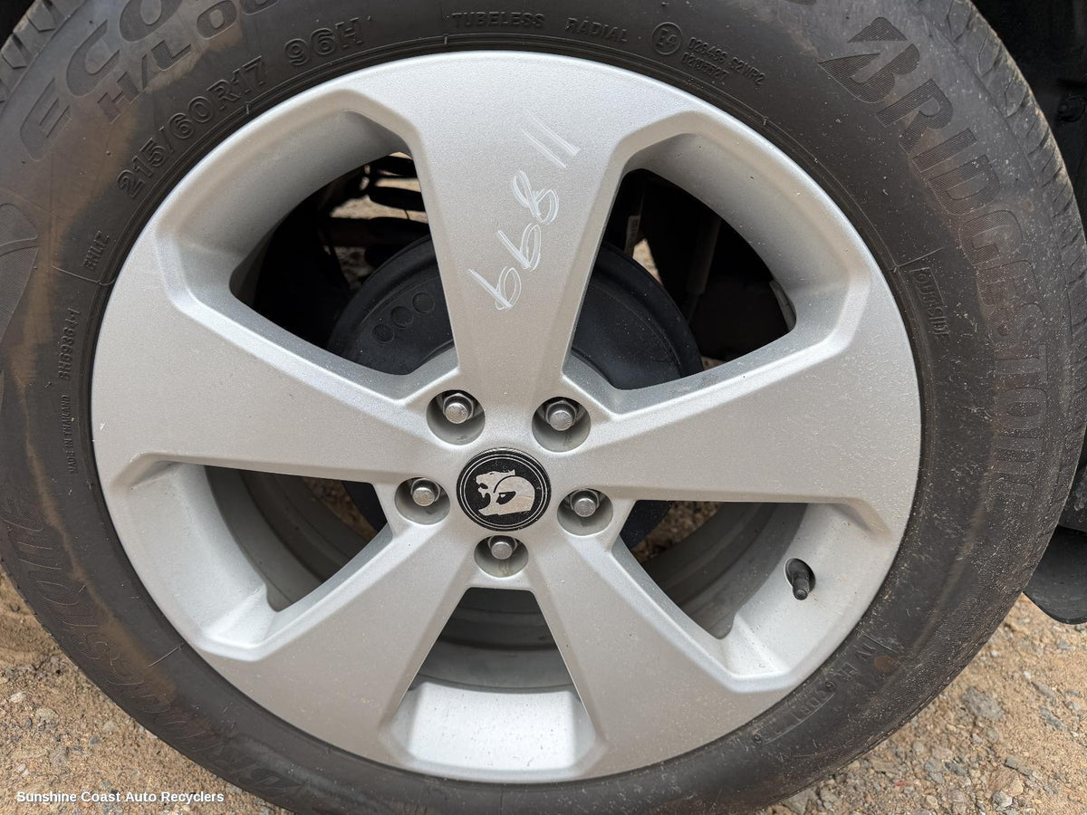 2013-2016 Holden Trax Left Guard Liner