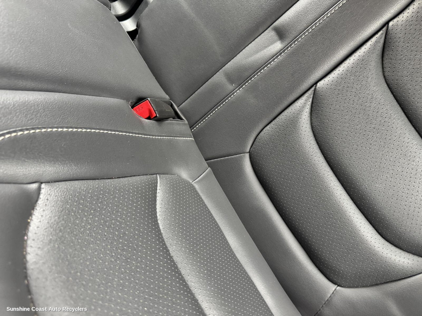 2022 Ldv D90 Seatbelt Stalk