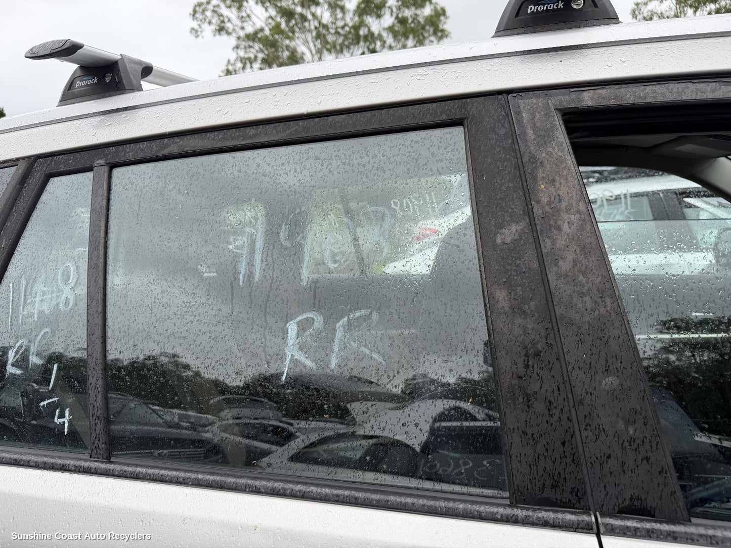 2015 Suzuki Vitara Right Rear Door Window