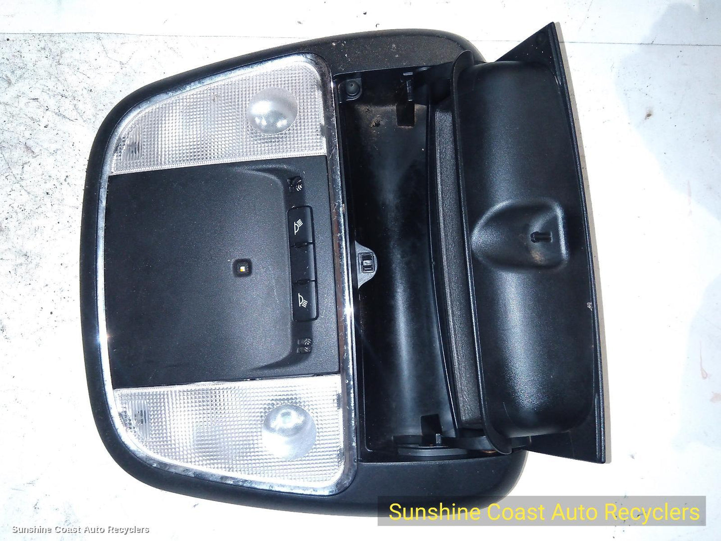 2012 Chrysler 300c Courtesy Light