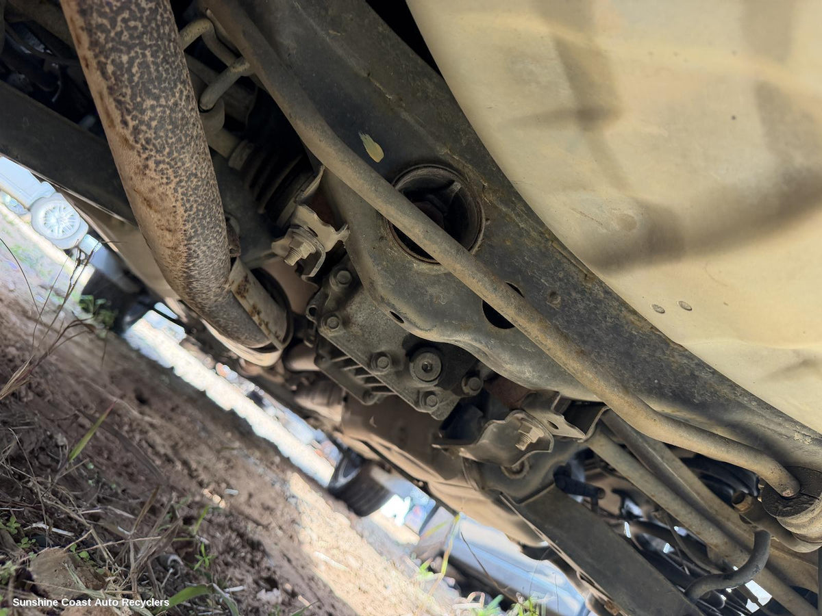 2007-2013 Nissan Xtrail Differential Centre