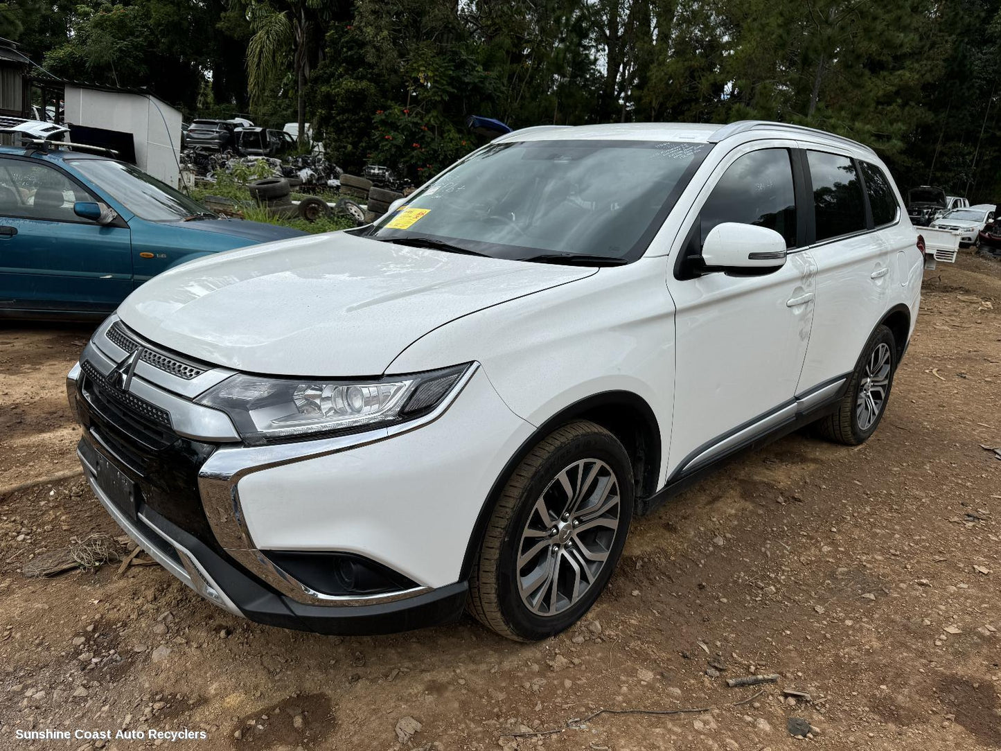 2016 Mitsubishi Outlander Front Seat