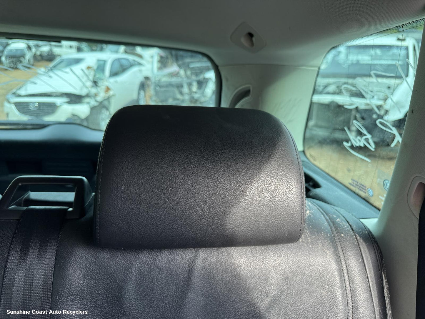 2010-2018 Volkswagen Touareg Headrest