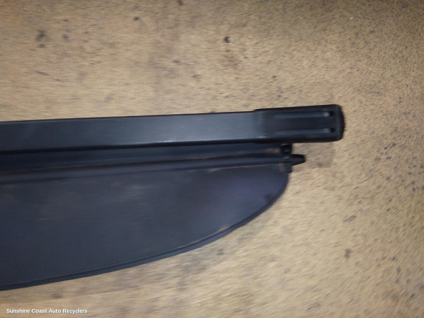 2021 Ldv D90 Parcel Shelf Cargo Blind