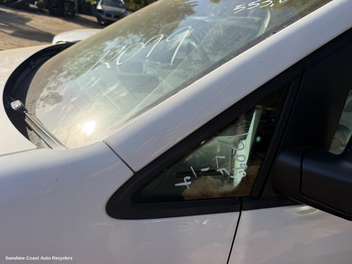 2004-2015 Volkswagen Caddy Left Front 1 4 Door Glass