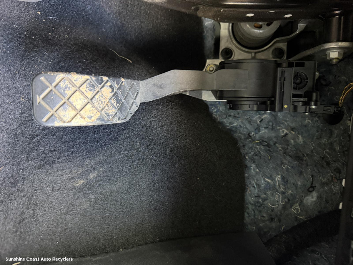 2010-2014 Volkswagen Polo Pedal Assembly