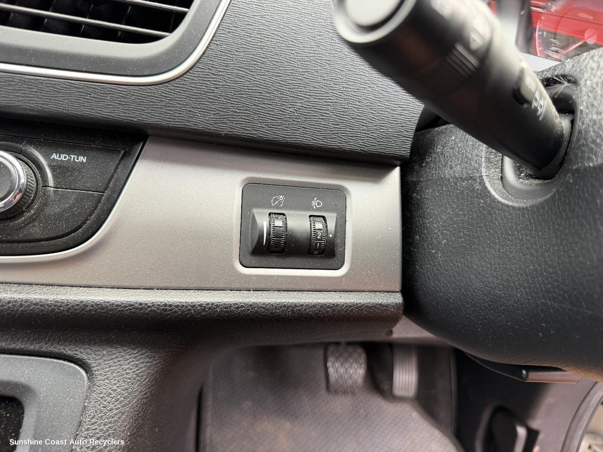 2015-2025 Ldv G10 Misc Switch Relay