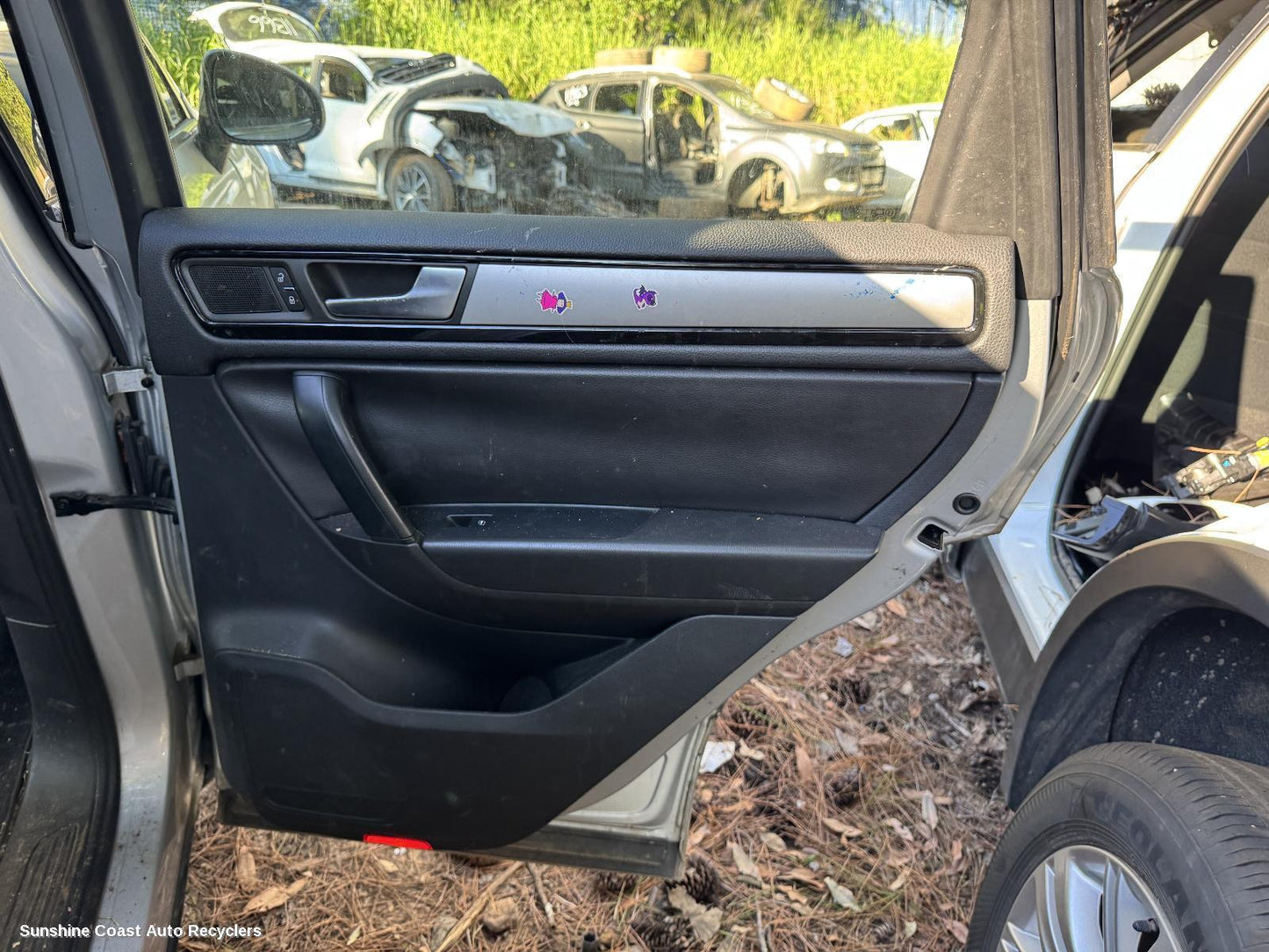 2011 Volkswagen Touareg Door Trim
