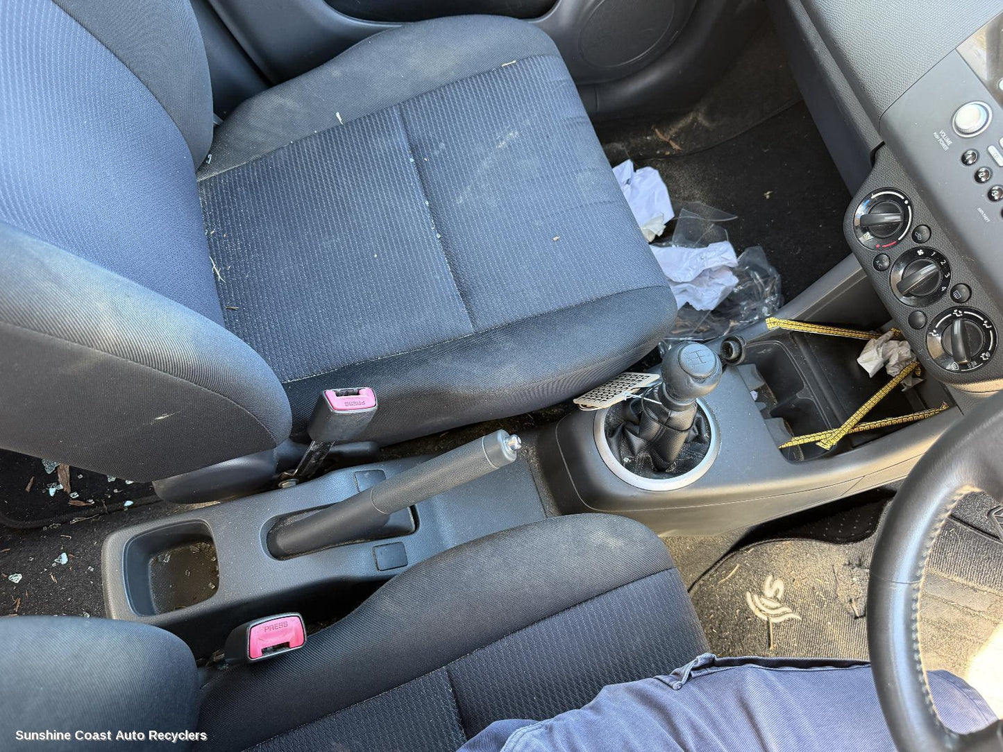 2004-2010 Suzuki Swift Console