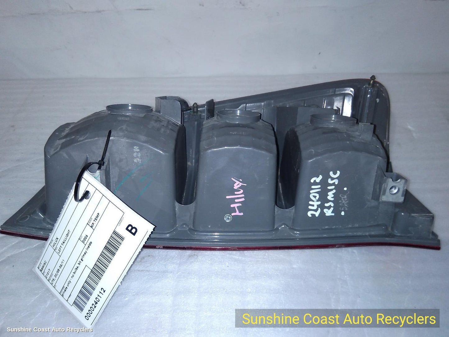 2006 Toyota Hilux Left Taillight