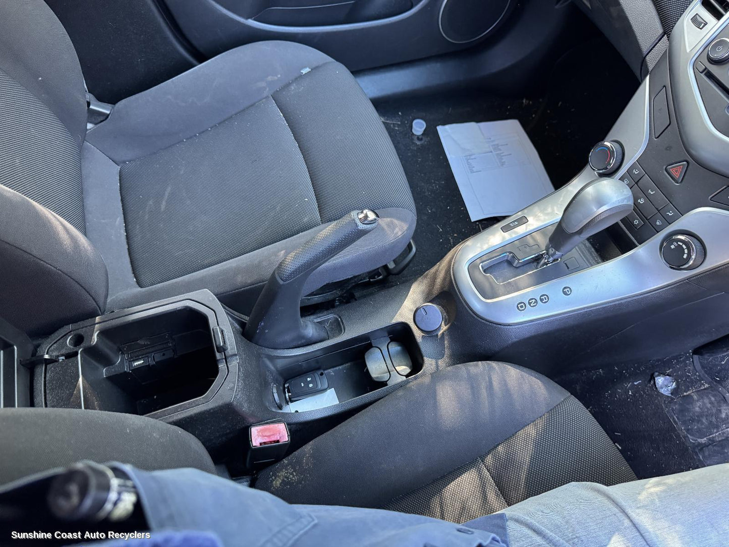 2011 Holden Cruze Console