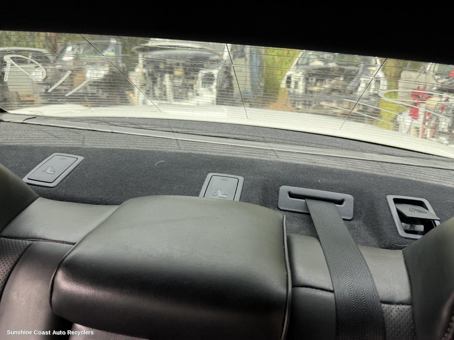 2012 Chrysler 300c Headrest