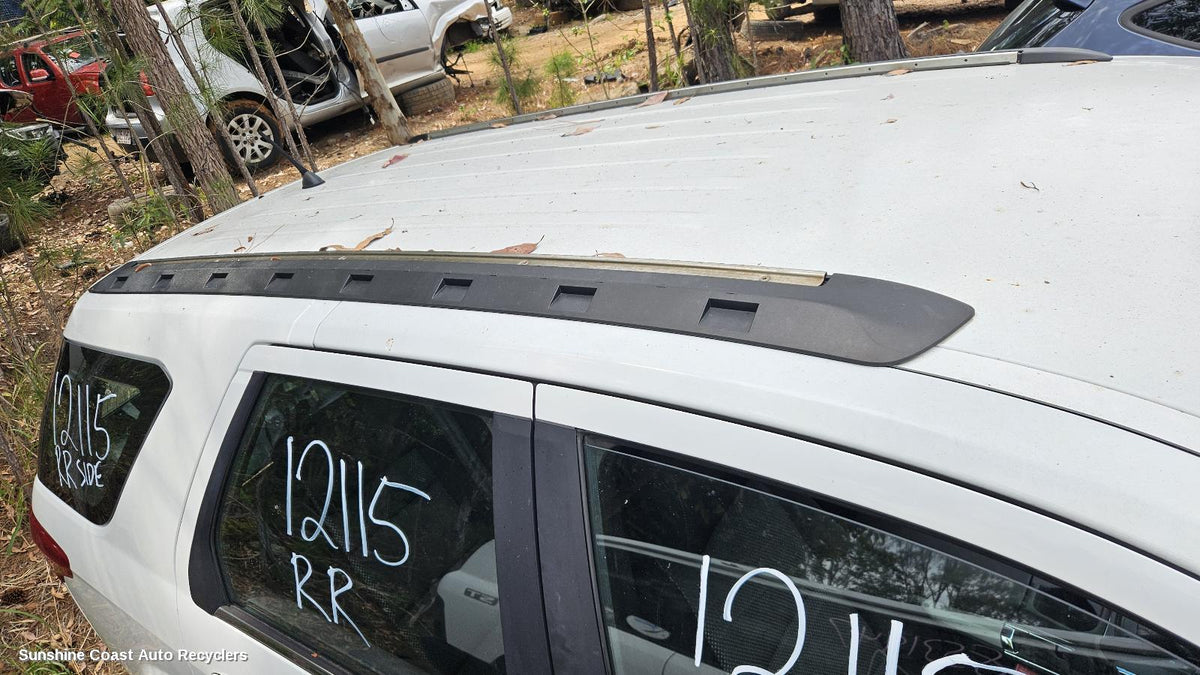 2011-2012 Ford Territory Roof Rack Bars