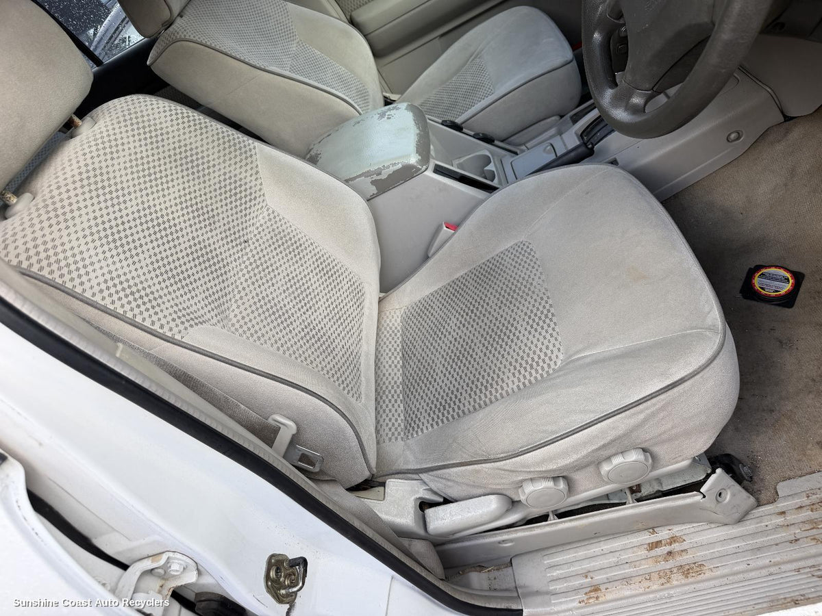 2002-2004 Nissan Patrol Front Seat