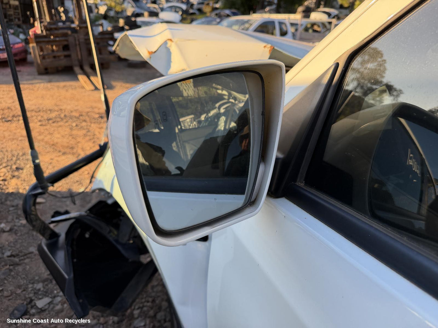 2020-2024 Mazda Bt50 Left Door Mirror