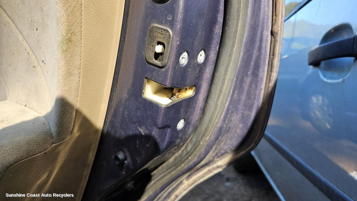 2004-2009 Honda Odyssey Door Boot Gate Lock