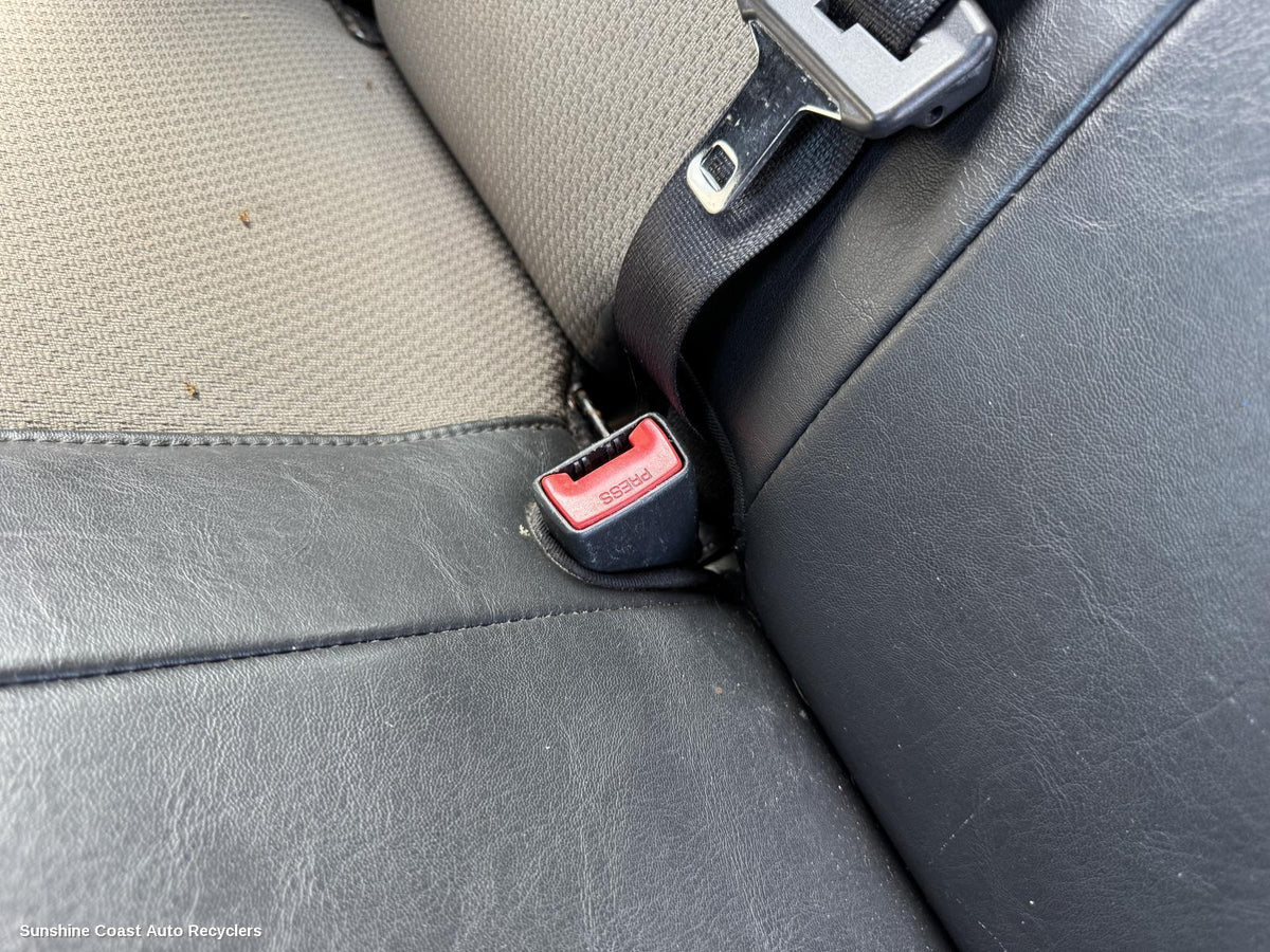 2001-2007 Jeep Cherokee Seatbelt Stalk