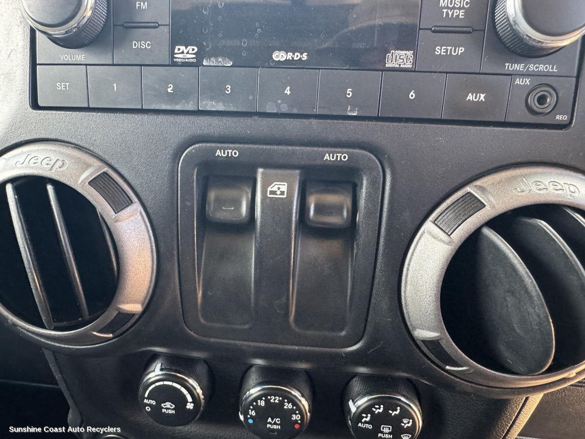 2010-2018 Jeep Wrangler Pwr Dr Wind Switch