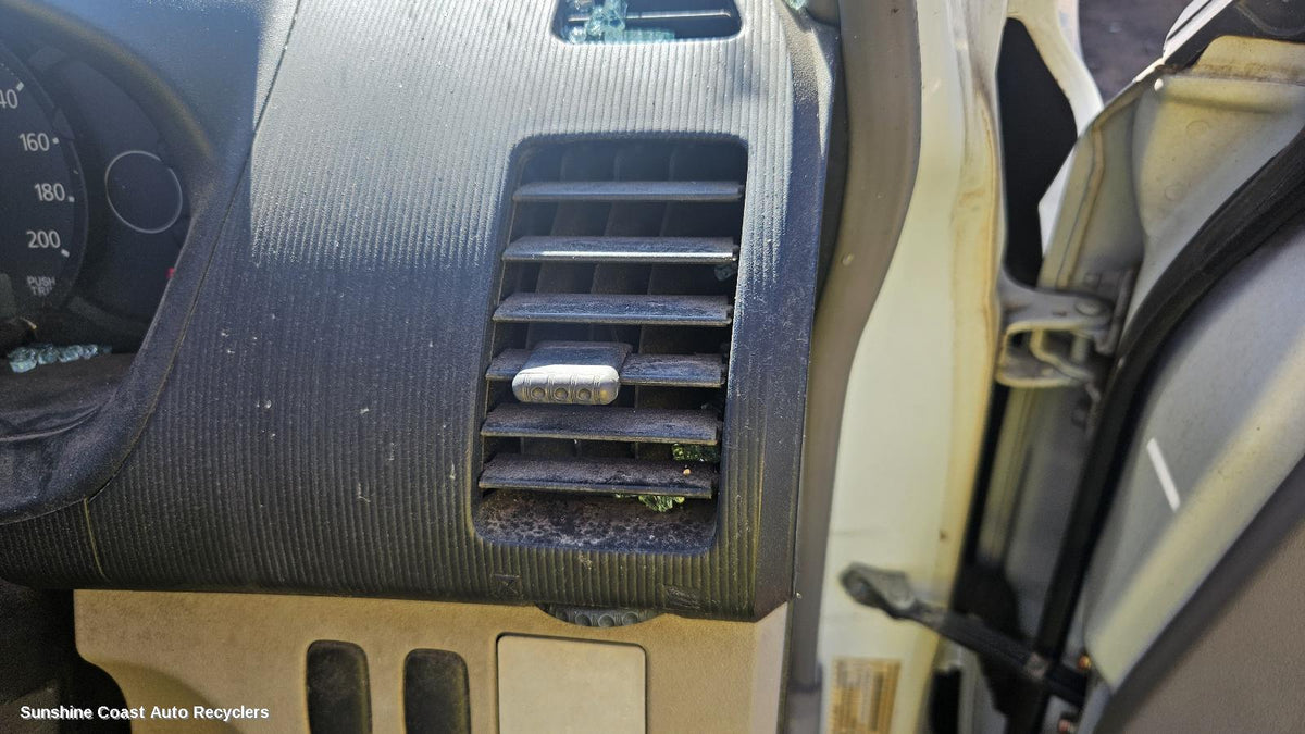2009-2015 Mitsubishi Triton Misc