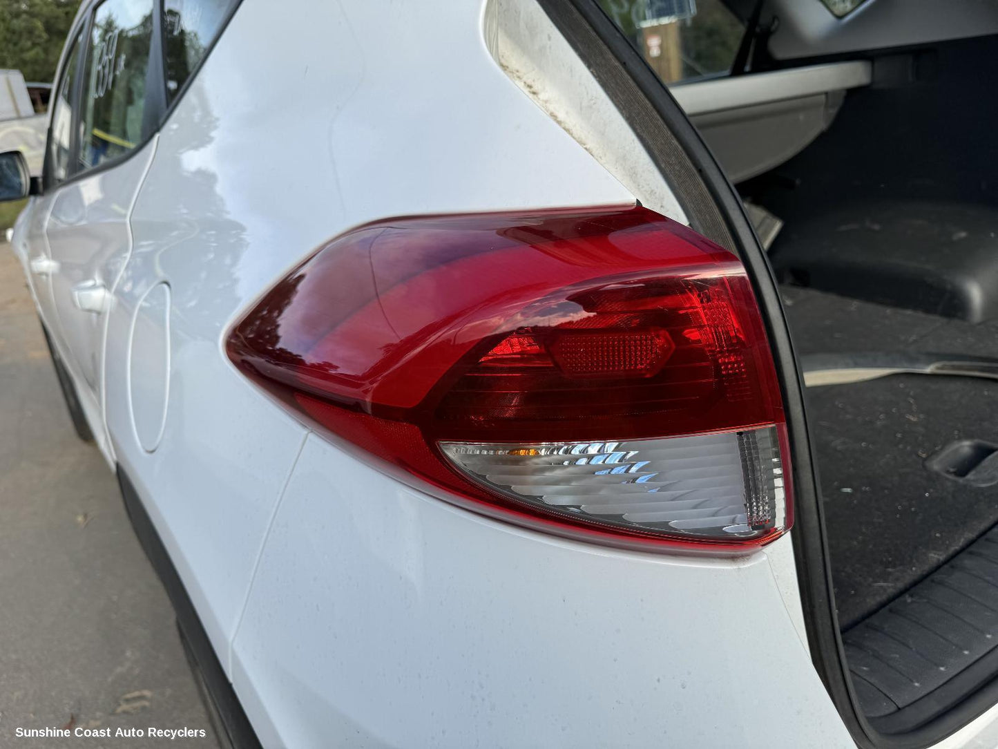 2016 Hyundai Tucson Left Taillight