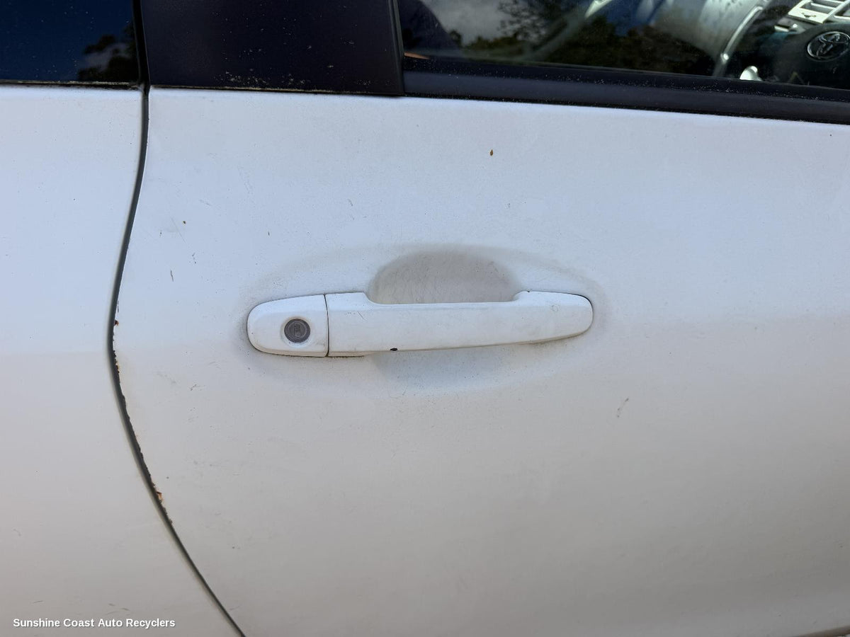 2005-2008 Toyota Yaris Door Handle
