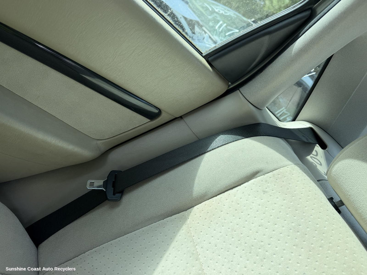 2001-2005 Ford Focus Seatbelt Stalk