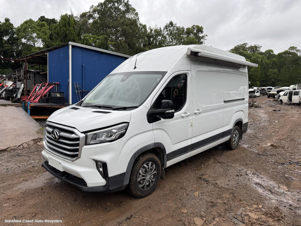 2020-2026 Ldv Deliver 9 Headrest