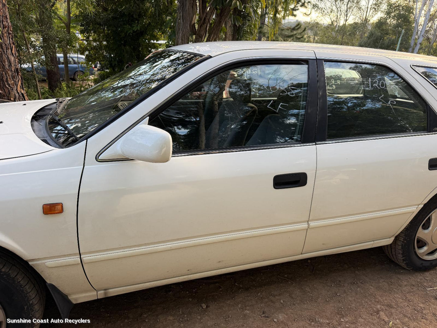 1997-2002 Toyota Camry Left Front Door