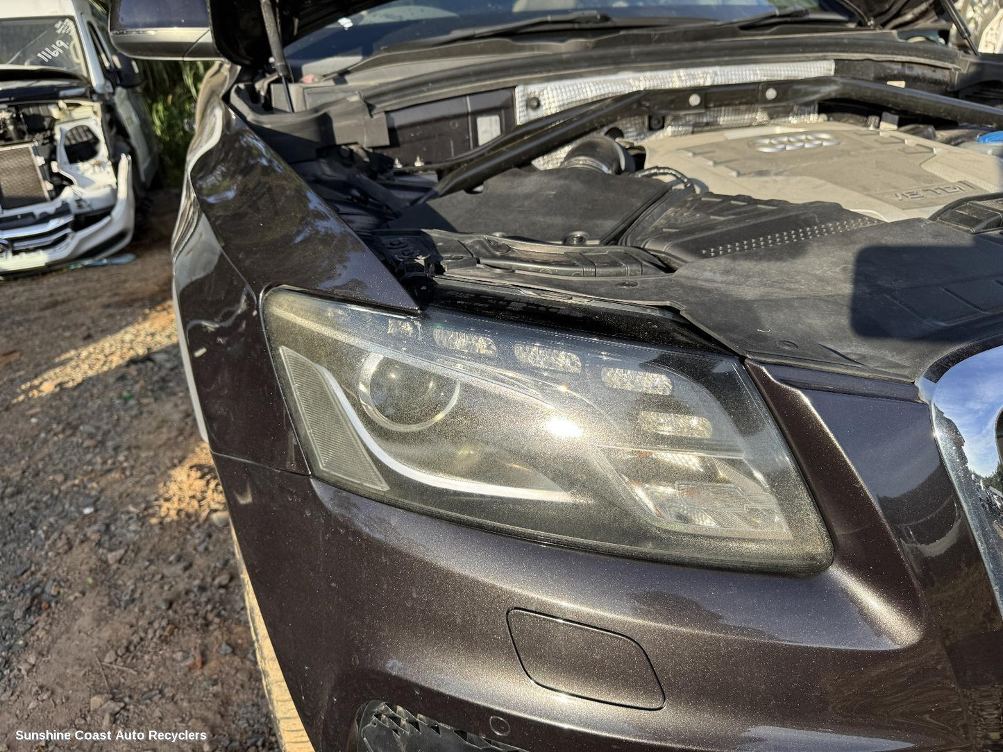 2011 Audi Q5 Right Headlamp