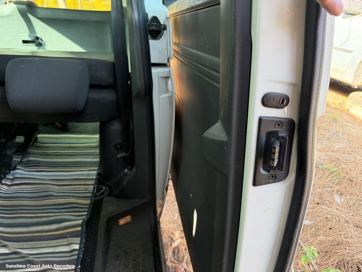2008-2010 Volkswagen Transporter Door Trim