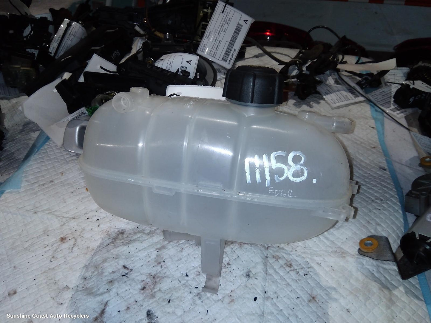 2022 Renault Trafic Overflow Bottle