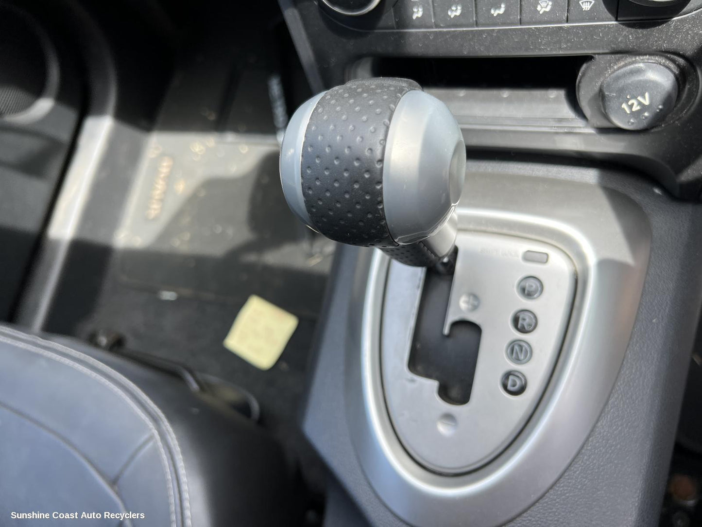 2010 Nissan Dualis Gear Stick Shifter
