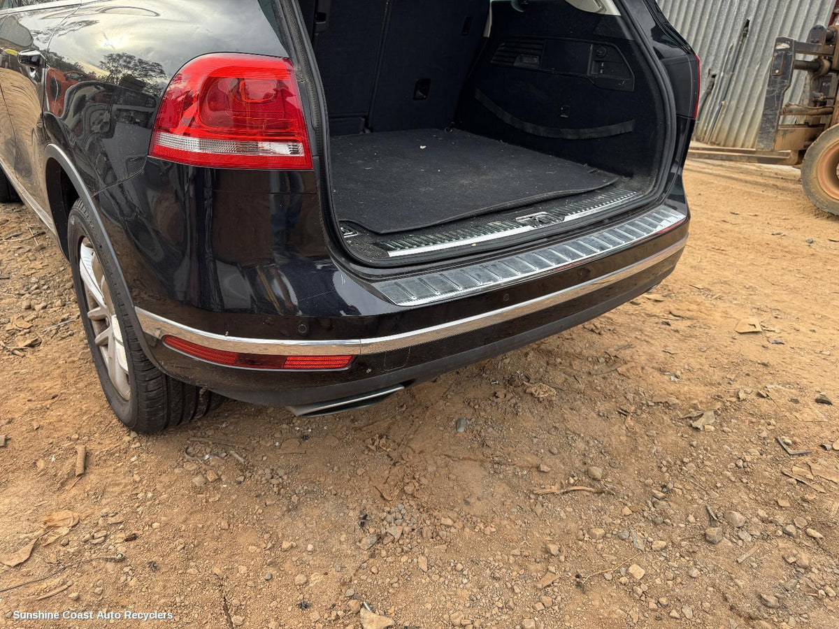 2010-2018 Volkswagen Touareg Rear Bumper