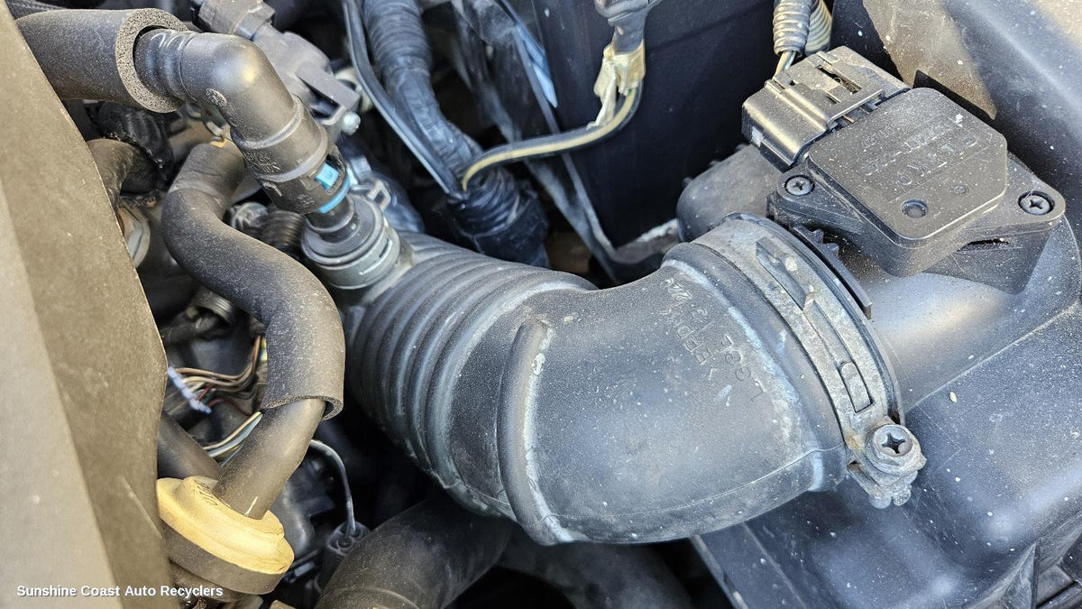 2006-2012 Mazda Cx7 Air Cleaner Duct Hos