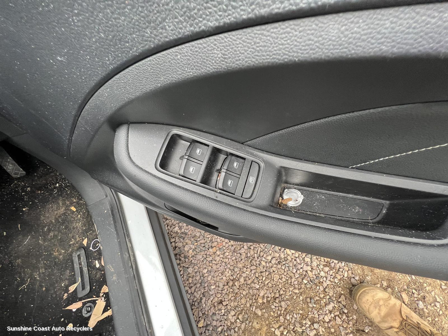 2017-2024 Mg Zs Pwr Dr Wind Switch