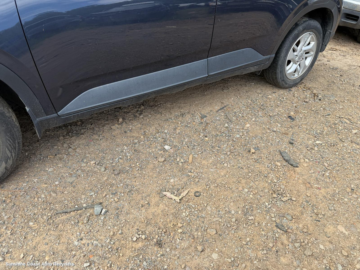 2019-2026 Hyundai Venue Side Step Skirt