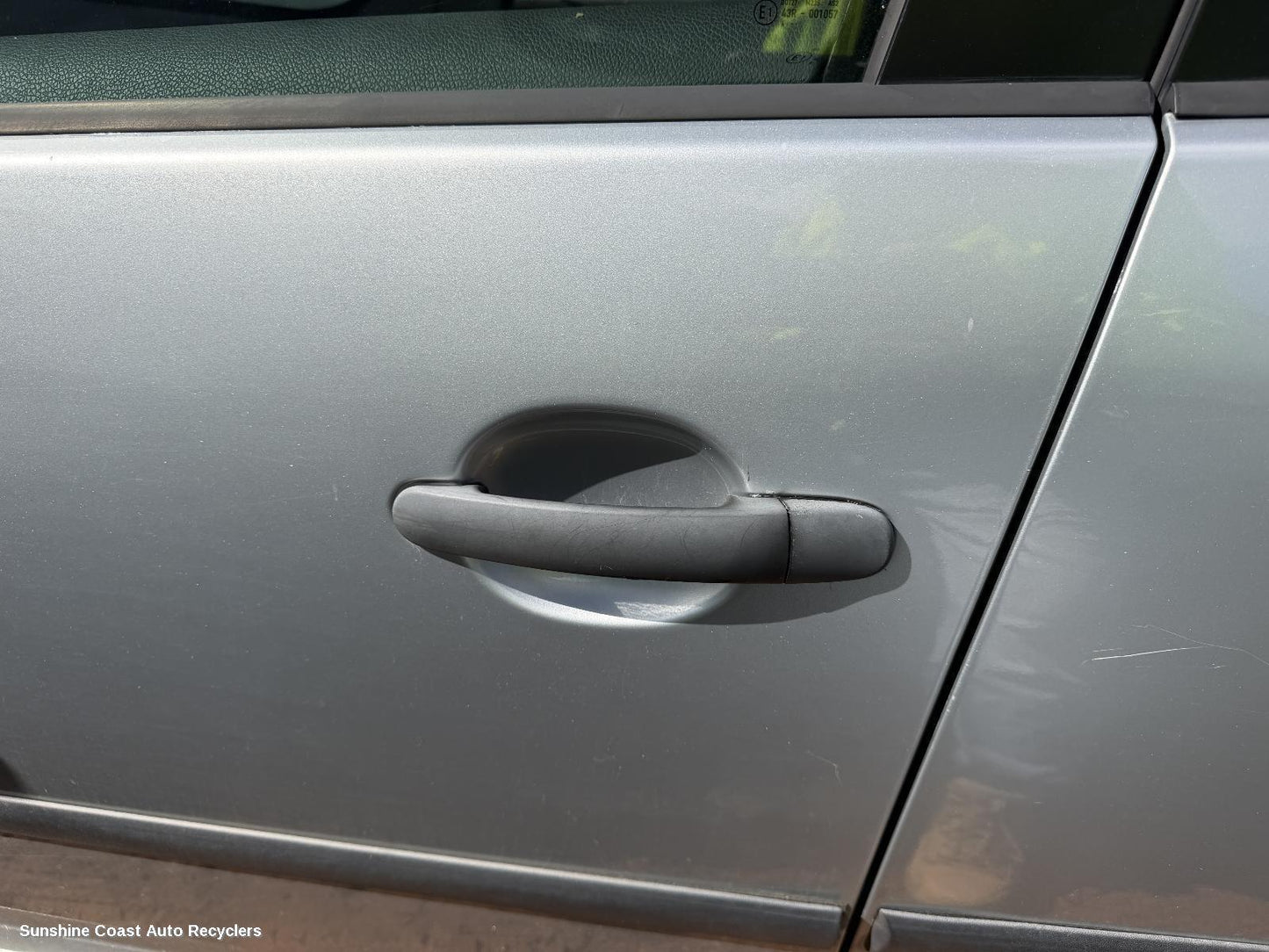 2004-2009 Volkswagen Golf Door Handle