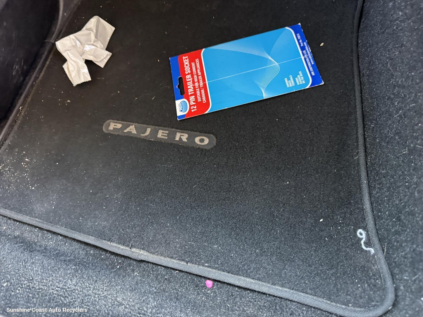 2010 Mitsubishi Pajero Floor Mats