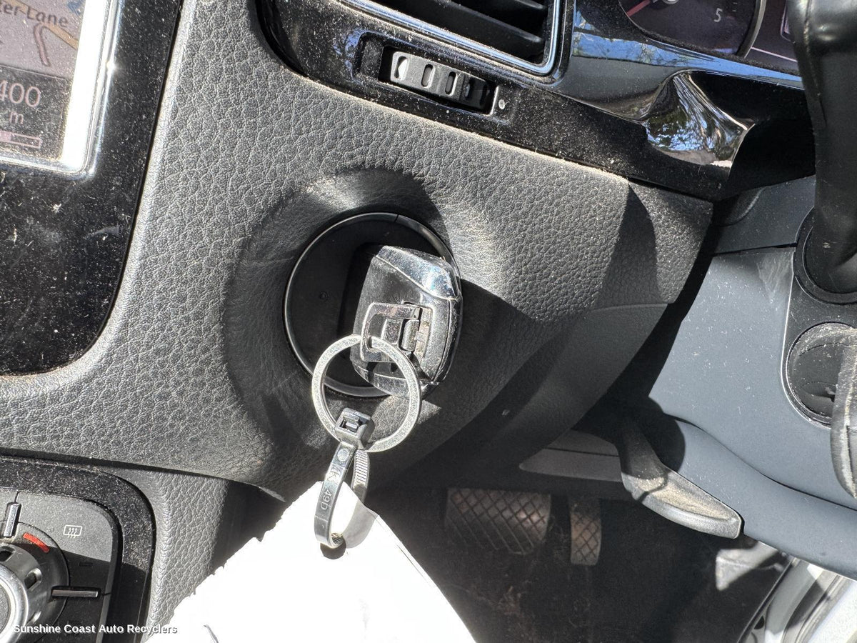 2010-2018 Volkswagen Touareg Ignition W  Key