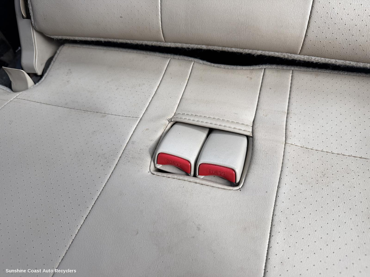 2000-2002 Mitsubishi Pajero Seatbelt Stalk